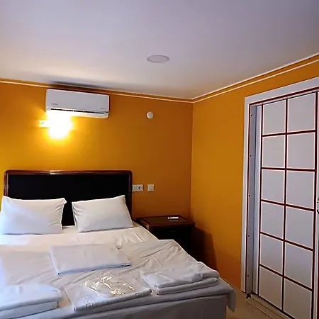 Hotel Tag *